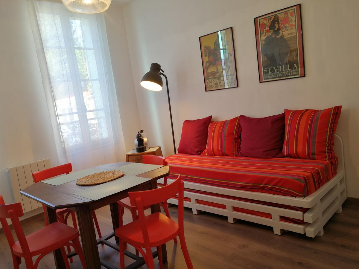La Loge Du Theatre - Saintes Apartment Exterior photo